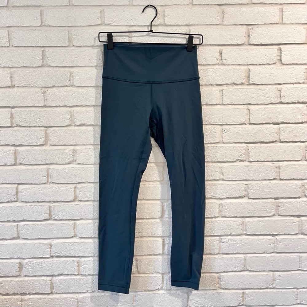 Lululemon dark green high waisted leggings women’s size 6